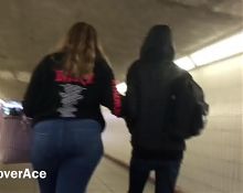 Teen with a thick booty walking in Jeans